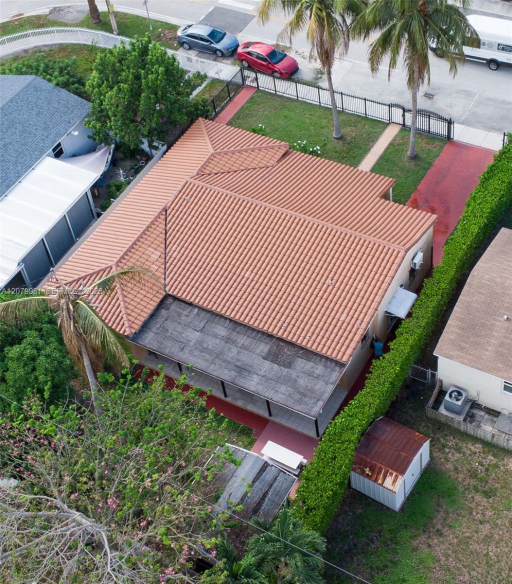 4051 NW 5th St , Miami, FL 33126 Photo