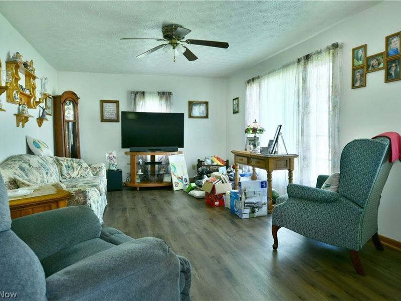 5160 Brunswick Drive, Vienna, OH 44473 Photo 11