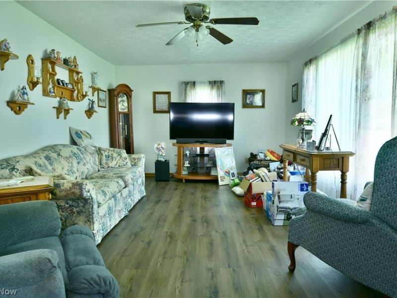 5160 Brunswick Drive, Vienna, OH 44473 Photo 12