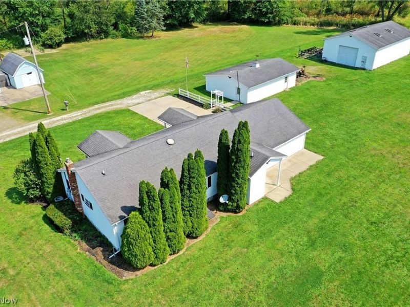 5160 Brunswick Drive, Vienna, OH 44473 Photo 6