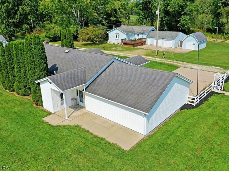 5160 Brunswick Drive, Vienna, OH 44473 Photo 7