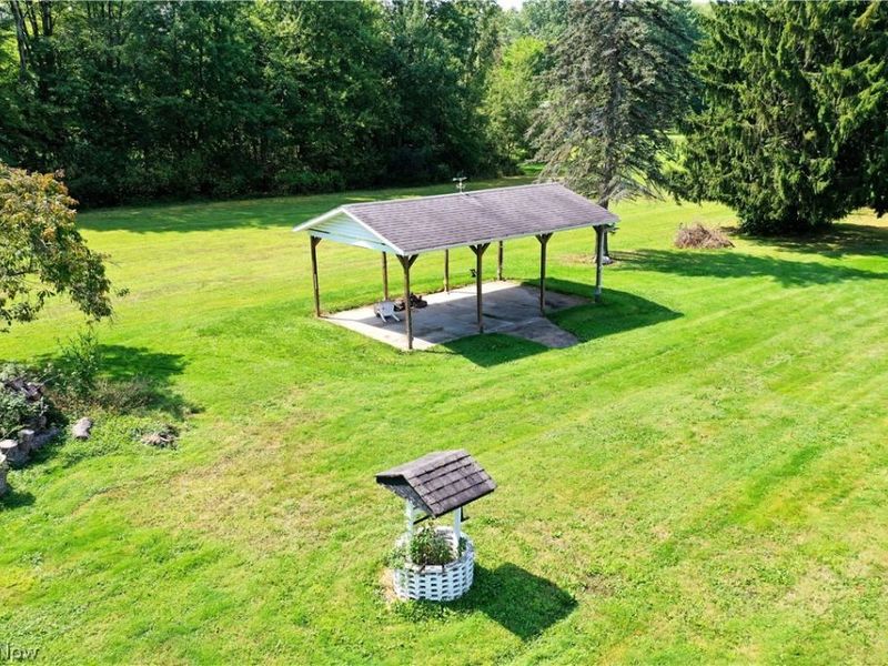 5160 Brunswick Drive, Vienna, OH 44473 Photo 8