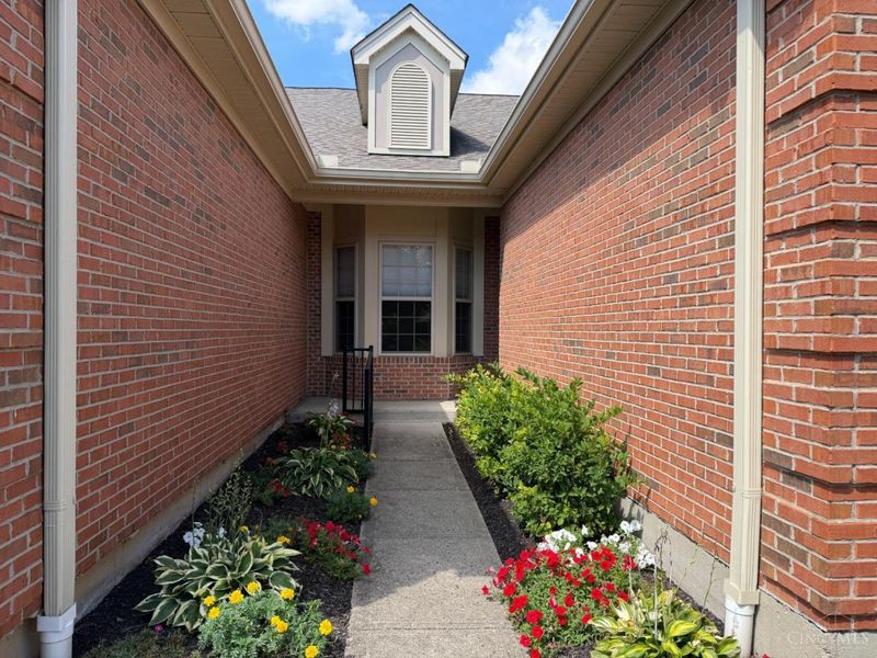 6533 Foxtail Lane, Liberty Township, OH 45044 Photo 2
