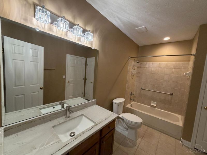 6533 Foxtail Lane, Liberty Township, OH 45044 Photo 24