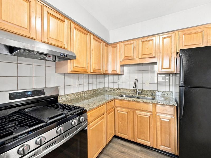 5538 Brackenridge Avenue, Unit L-10, Columbus, OH 43228 Photo 10