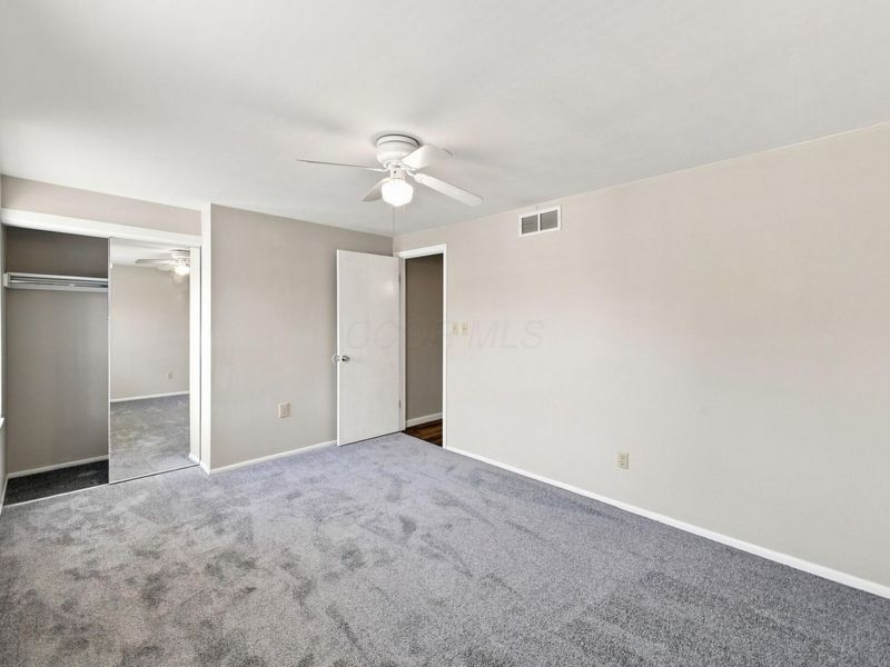 5538 Brackenridge Avenue, Unit L-10, Columbus, OH 43228 Photo 17