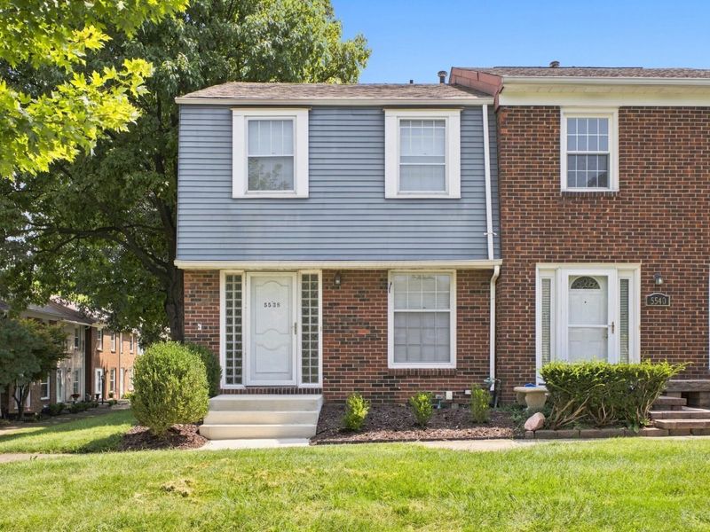5538 Brackenridge Avenue, Unit L-10, Columbus, OH 43228 Photo 2