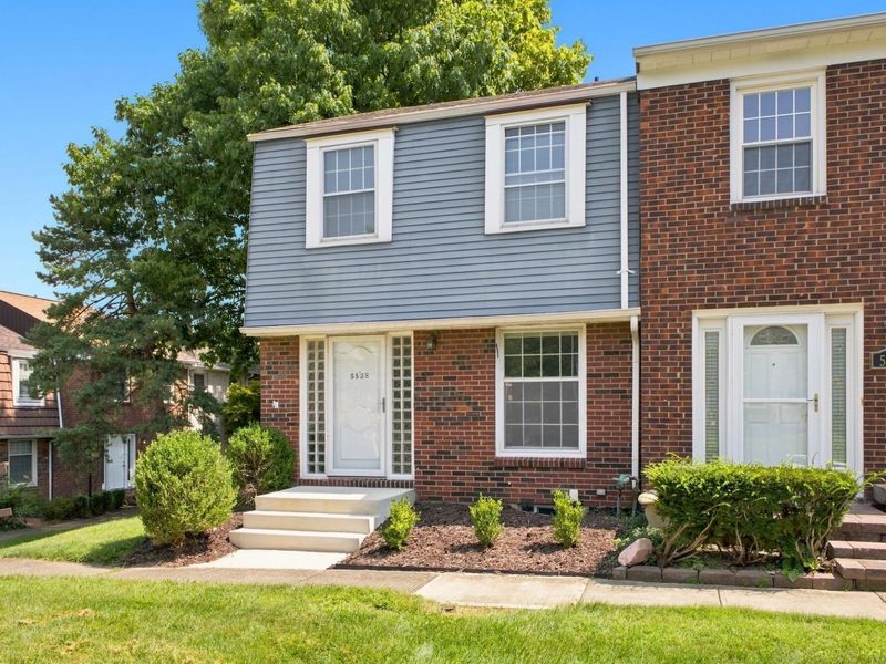 5538 Brackenridge Avenue, Unit L-10, Columbus, OH 43228 Photo 3