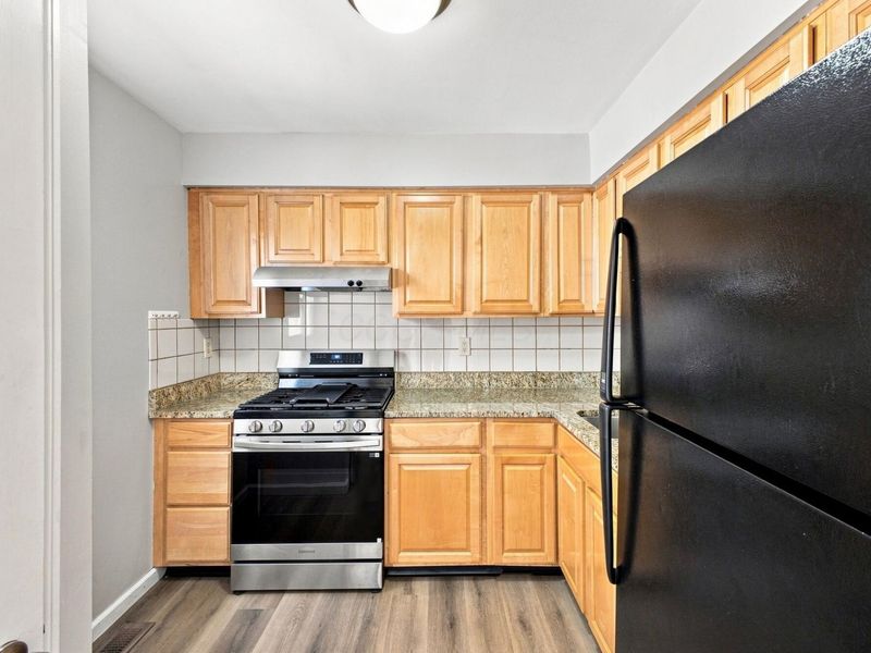 5538 Brackenridge Avenue, Unit L-10, Columbus, OH 43228 Photo 9