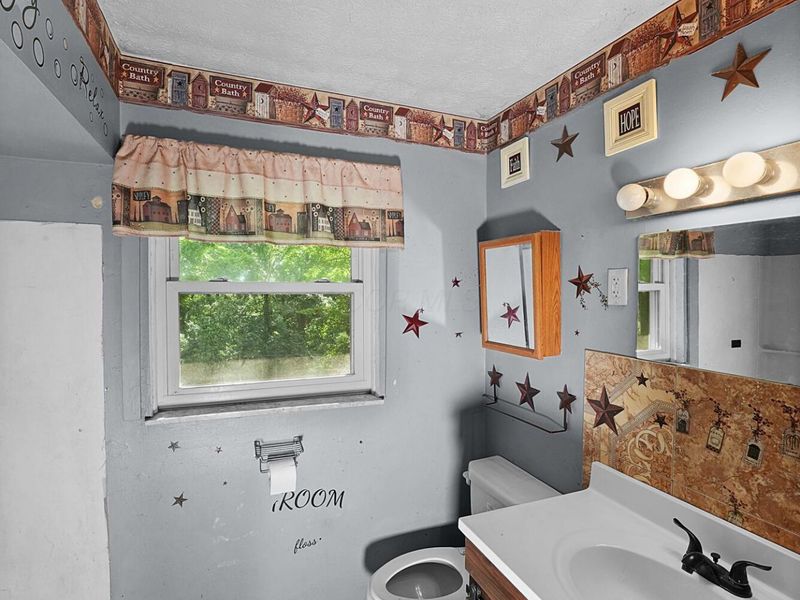24601 Pole Ridge Road, South Bloomingville, OH 43152 Photo 12