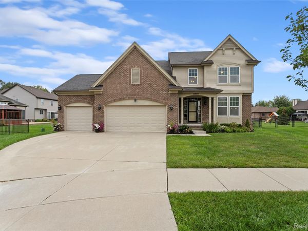 37469 Karen Ann Court, New Baltimore, Mi 48047