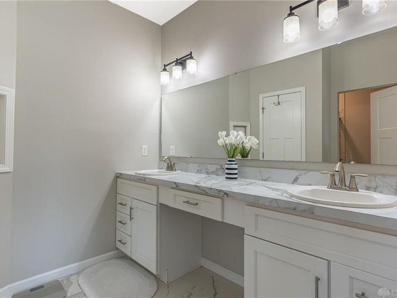 423 Hollywood Boulevard, Xenia, OH 45385 Photo 26