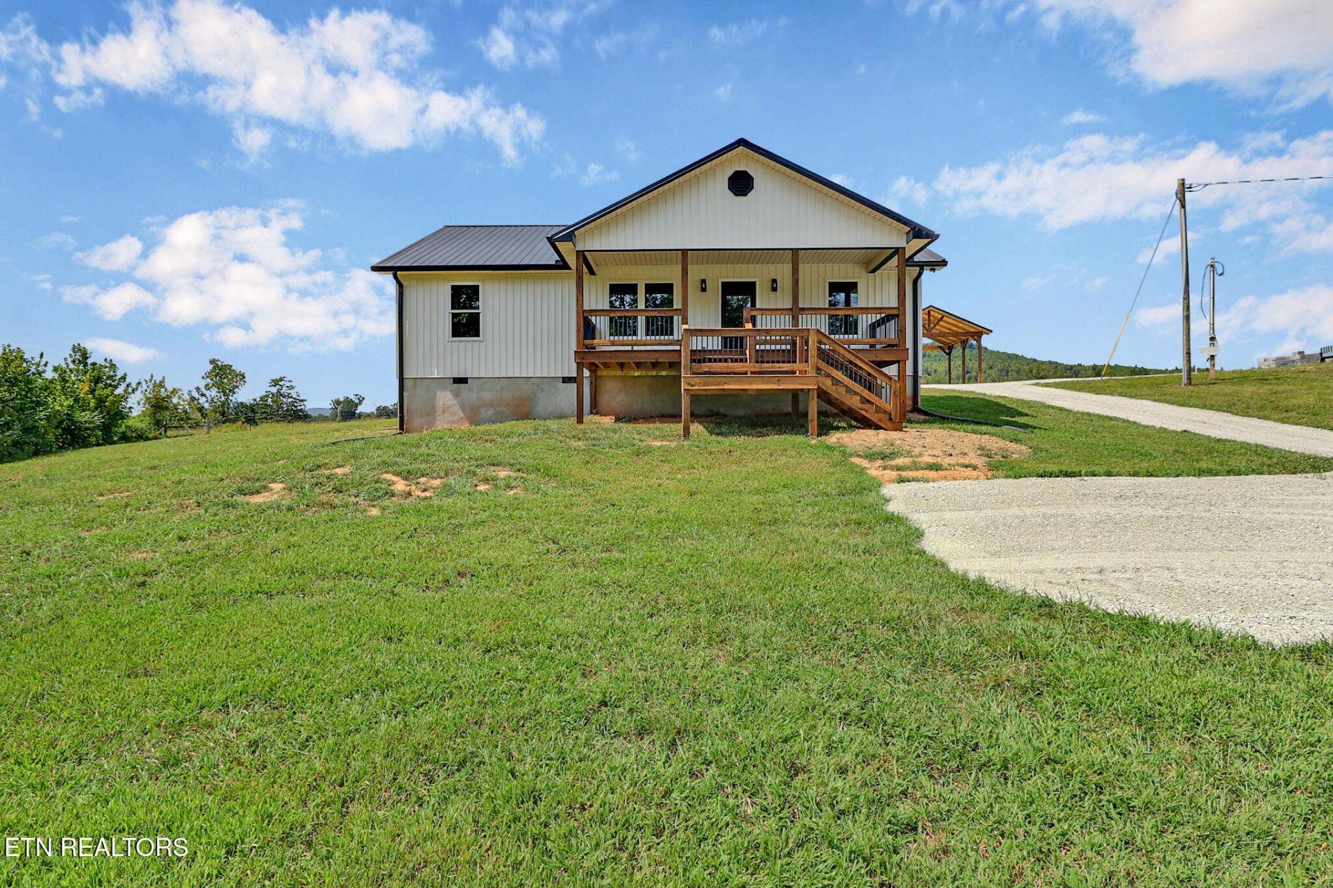 3106 New Hope Church Rd, Jamestown, TN 38556 Main Photo