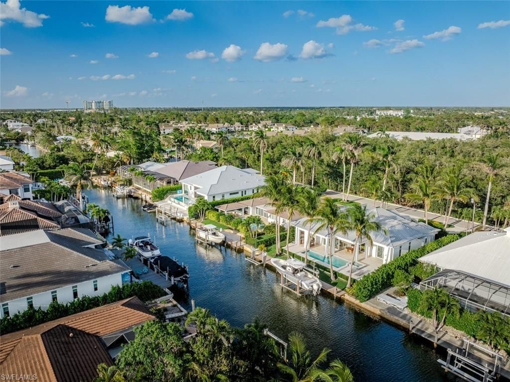1880 Sandpiper St , Naples, FL 34102 Photo