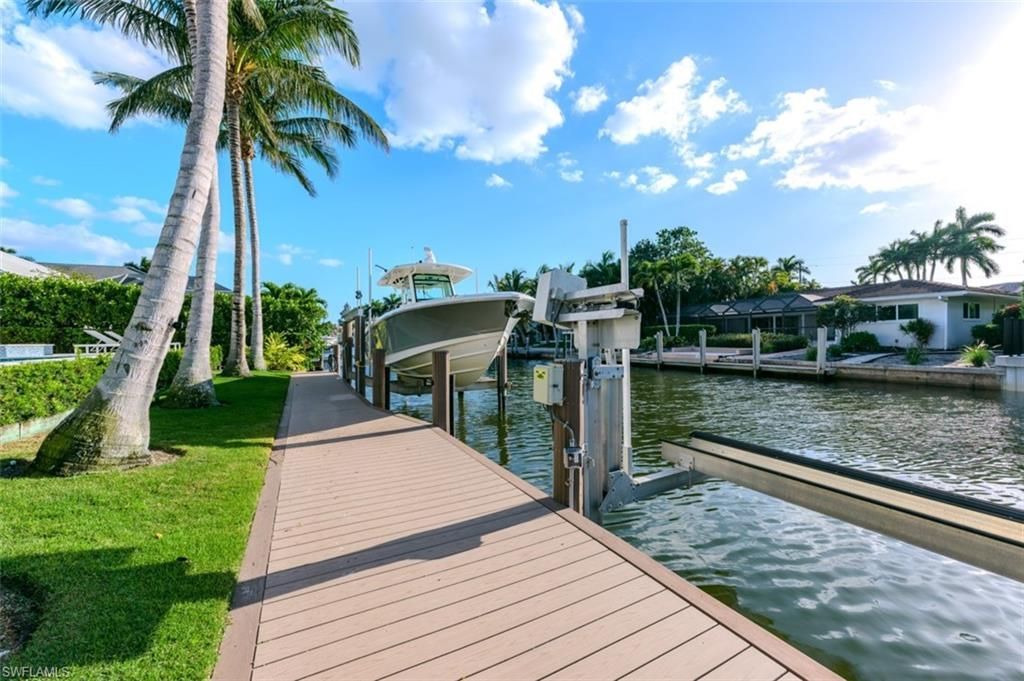 1880 Sandpiper St , Naples, FL 34102 Photo