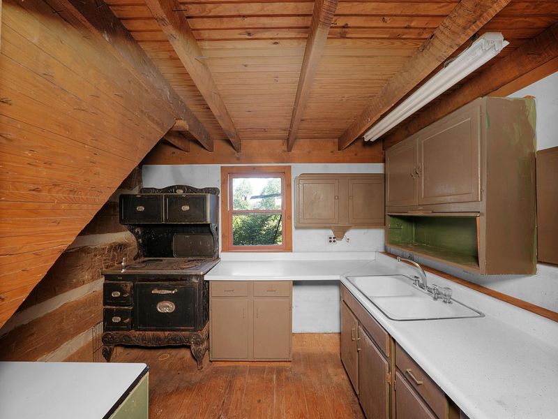 24657 Pole Ridge Road, South Bloomingville, OH 43152 Photo 9