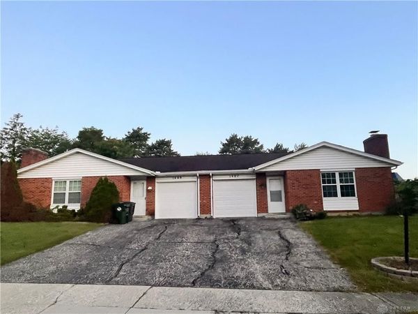 1407 Minstrel Drive, West Carrollton, OH 45449
