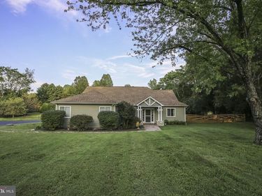 38 ORDINARY ROAD, MINERAL, VA 23117