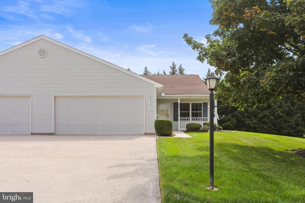 1365 VILLAGE DRIVE, SPRING GROVE, PA 17362