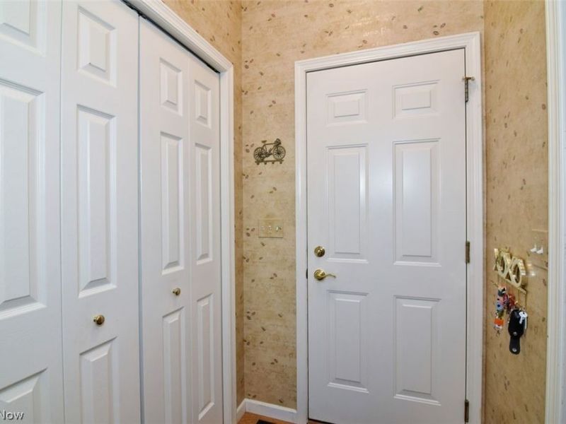 400 Old Reservoir, Berea, OH 44017 Photo 19