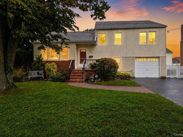 3352 4th Street , Oceanside, NY 11572