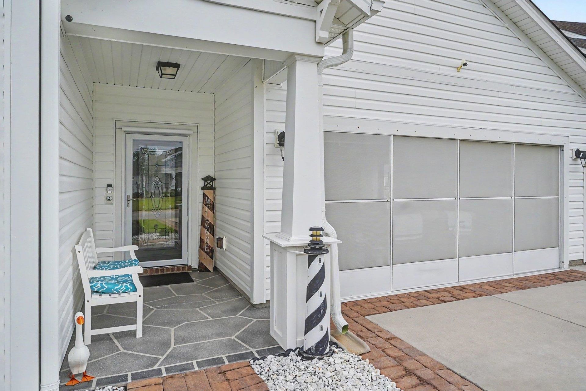 613 Mirella Loop  Photo 4