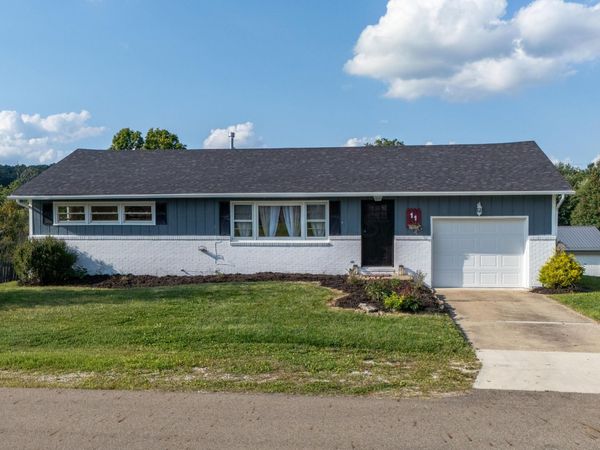 11 Grange Avenue , Mount Vernon, OH 43050