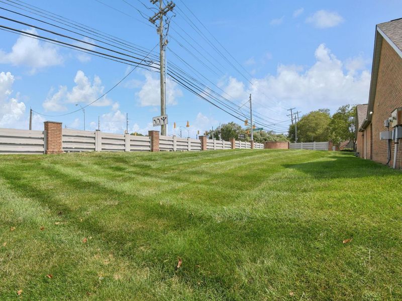 5350 Pond View Drive , Westerville, OH 43081 Photo 25