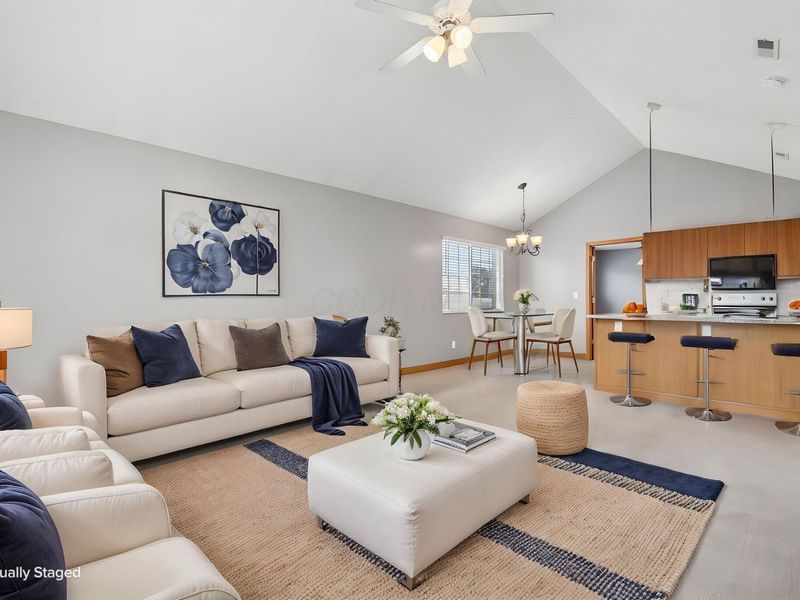 5350 Pond View Drive , Westerville, OH 43081 Photo 5