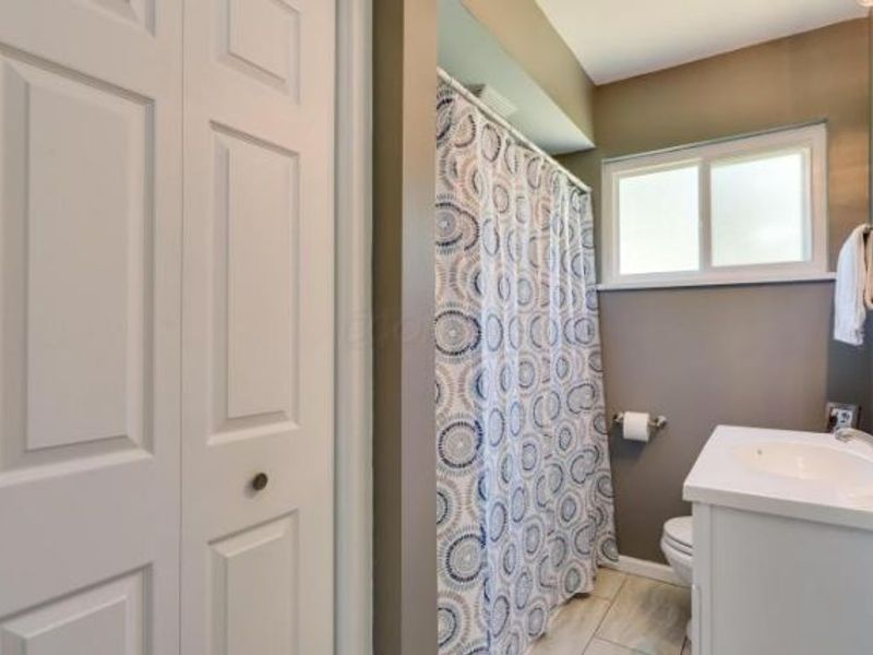 2194 Ridgecliff Road , Columbus, OH 43221 Photo 22