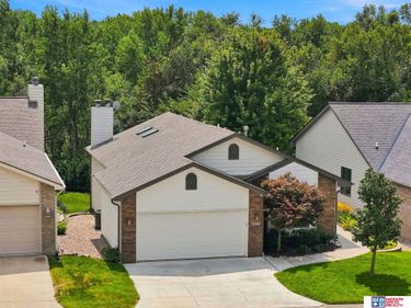6941 Forest Lake Boulevard, Lincoln, NE 68516