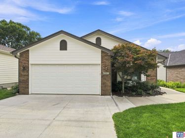 6941 Forest Lake Boulevard, Lincoln, NE 68516