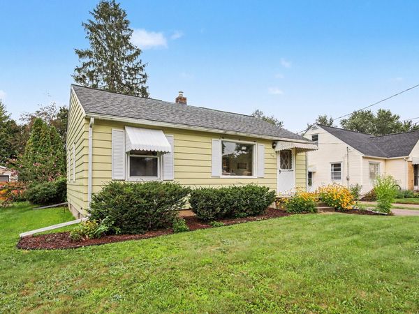 544 Charlotte Avenue NW, Grand Rapids, MI 49504