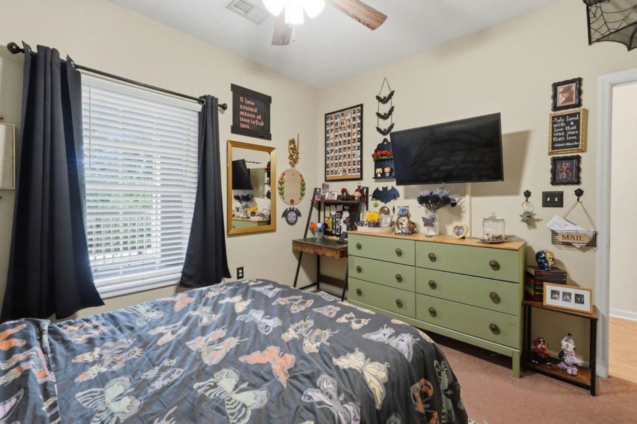 2070 Cross Gate Blvd  Photo 20