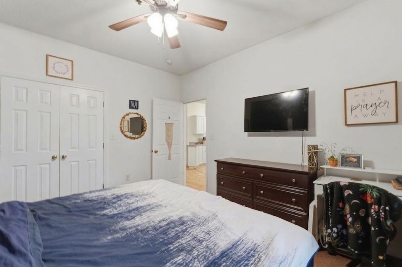 2070 Cross Gate Blvd  Photo 25