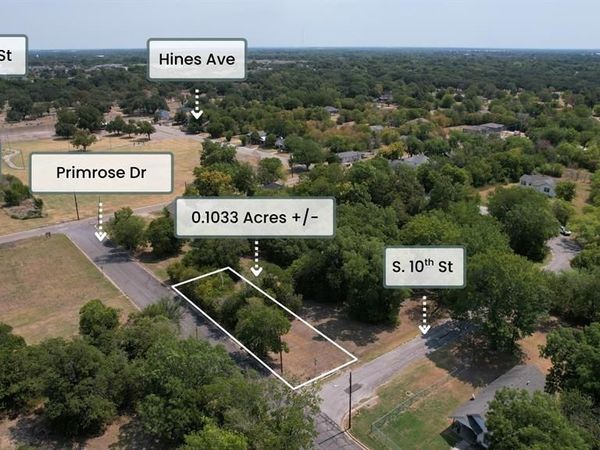 2600 S 10th Street , Waco, TX 76706