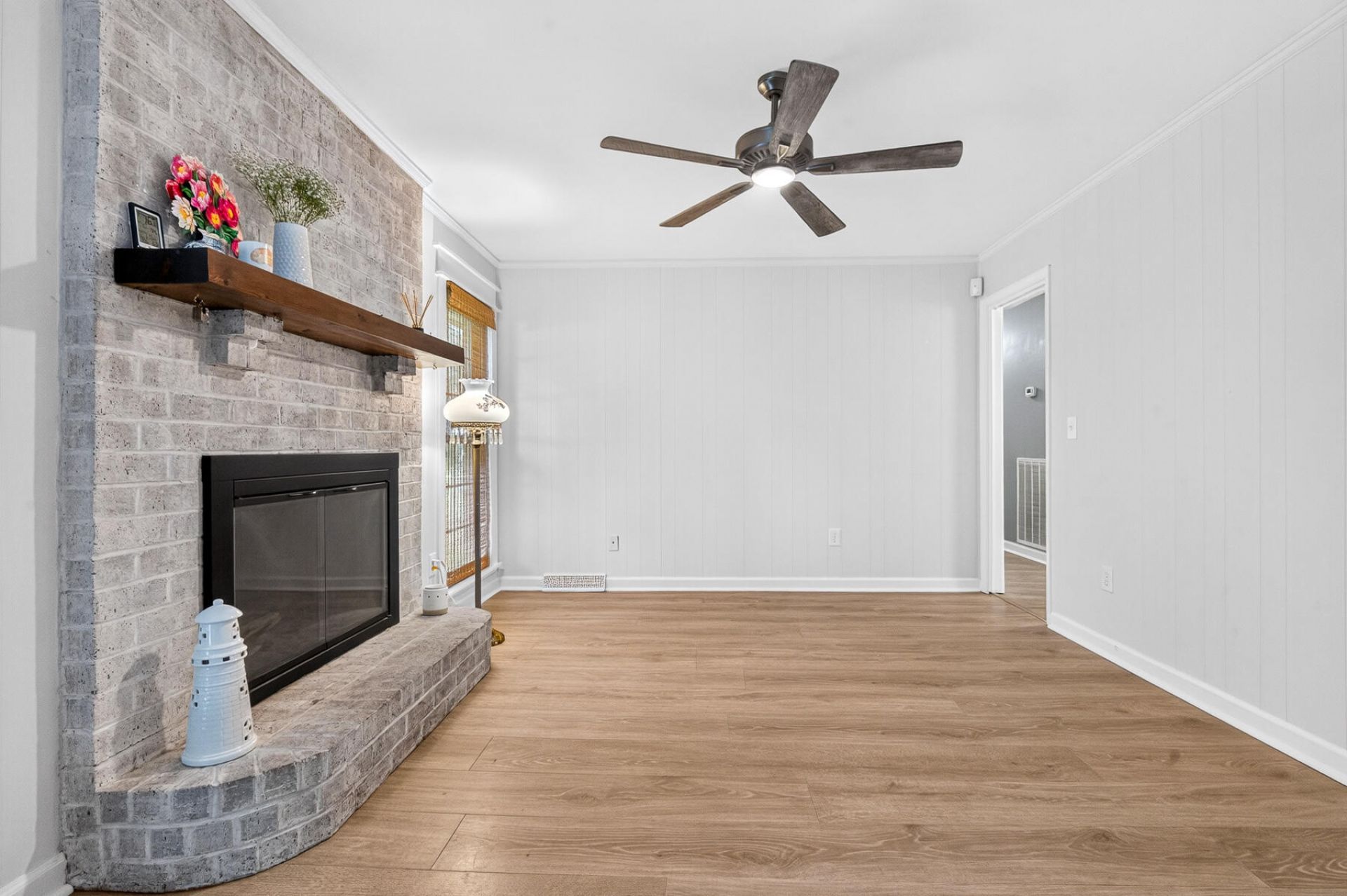 216 Chessington Circle Photo 19