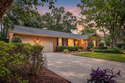 216 Chessington Circle photo 4