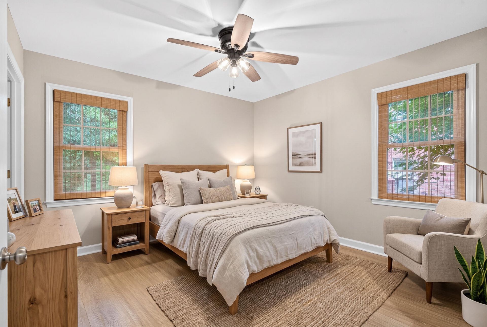 216 Chessington Circle Photo 30