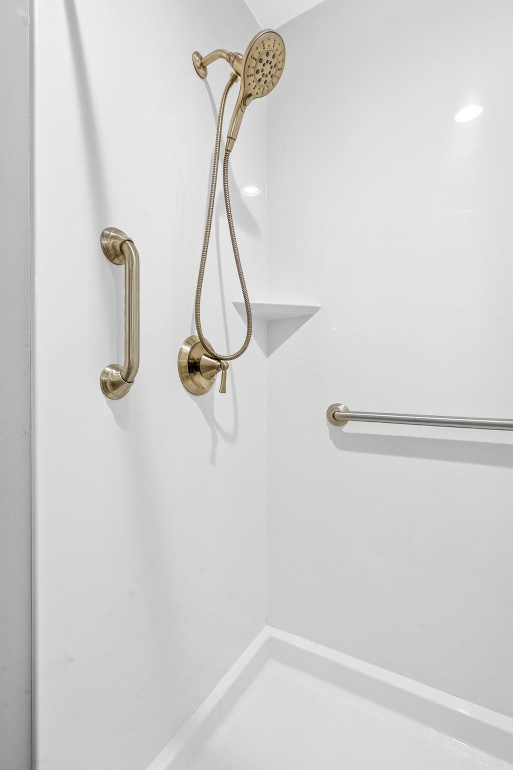 216 Chessington Circle Photo 48