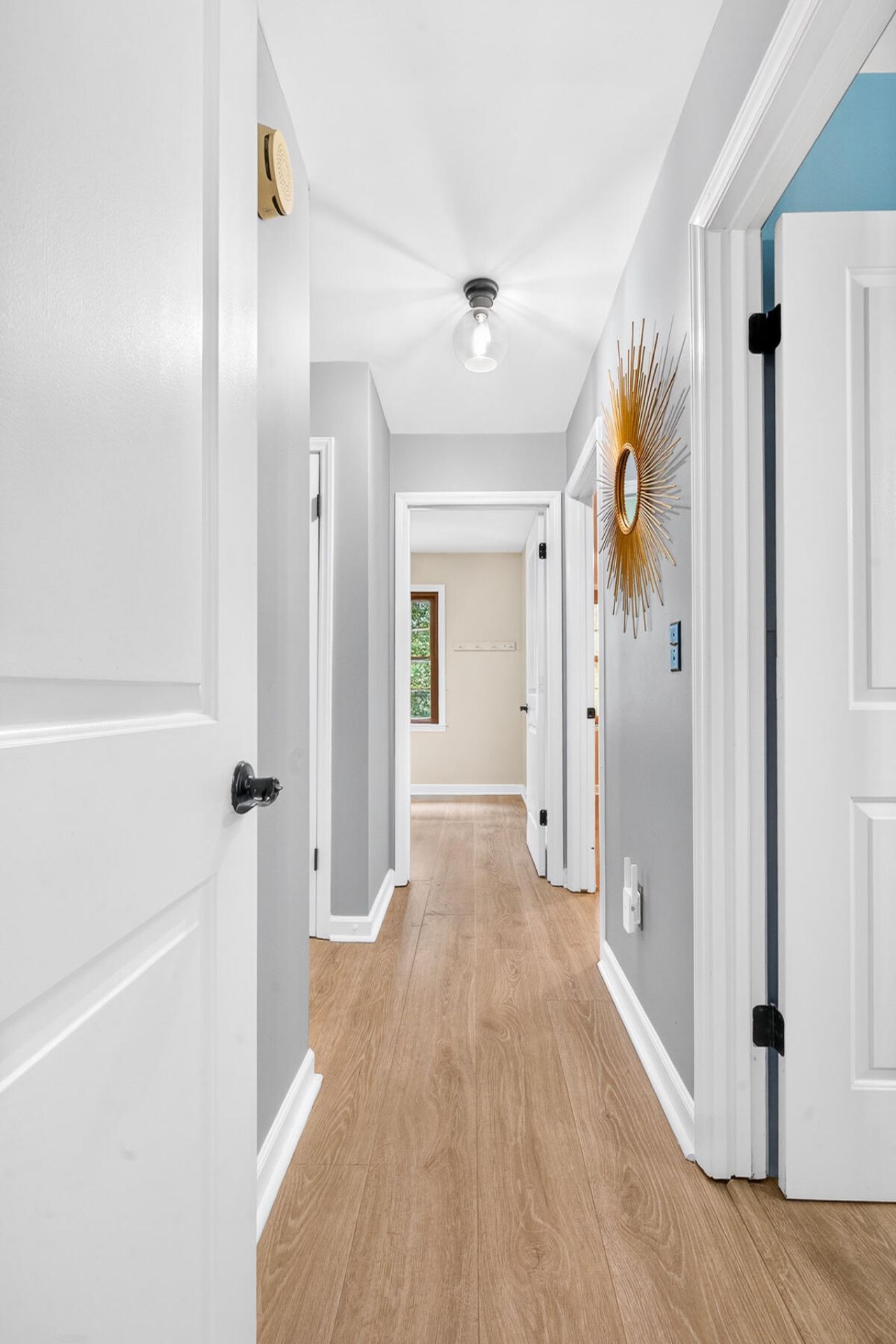 216 Chessington Circle Photo 51