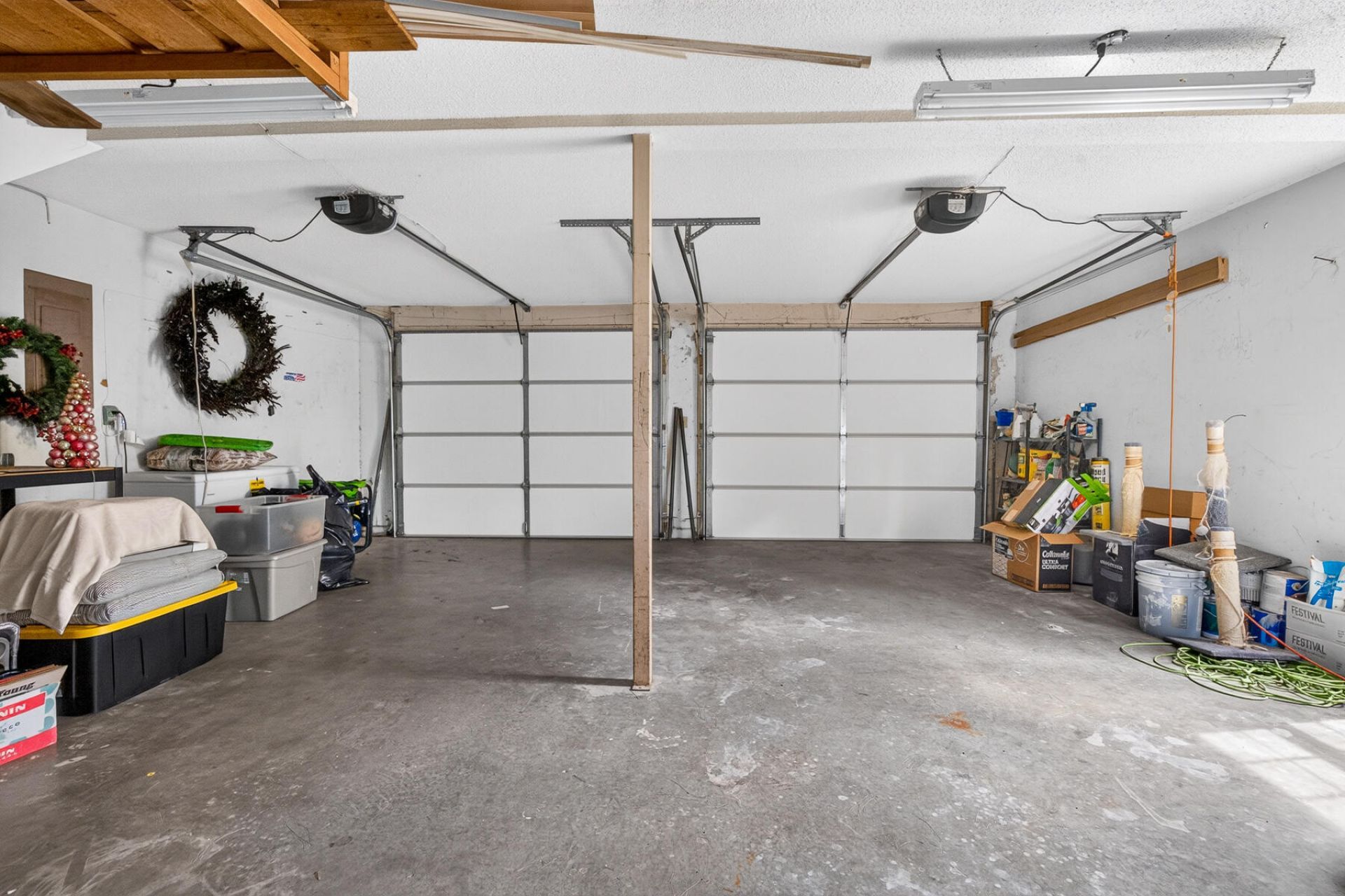 216 Chessington Circle Photo 59