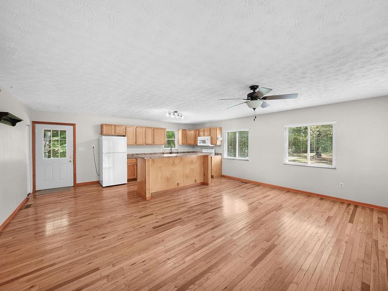 24661 Pole Ridge Road, South Bloomingville, OH 43152 Photo 6