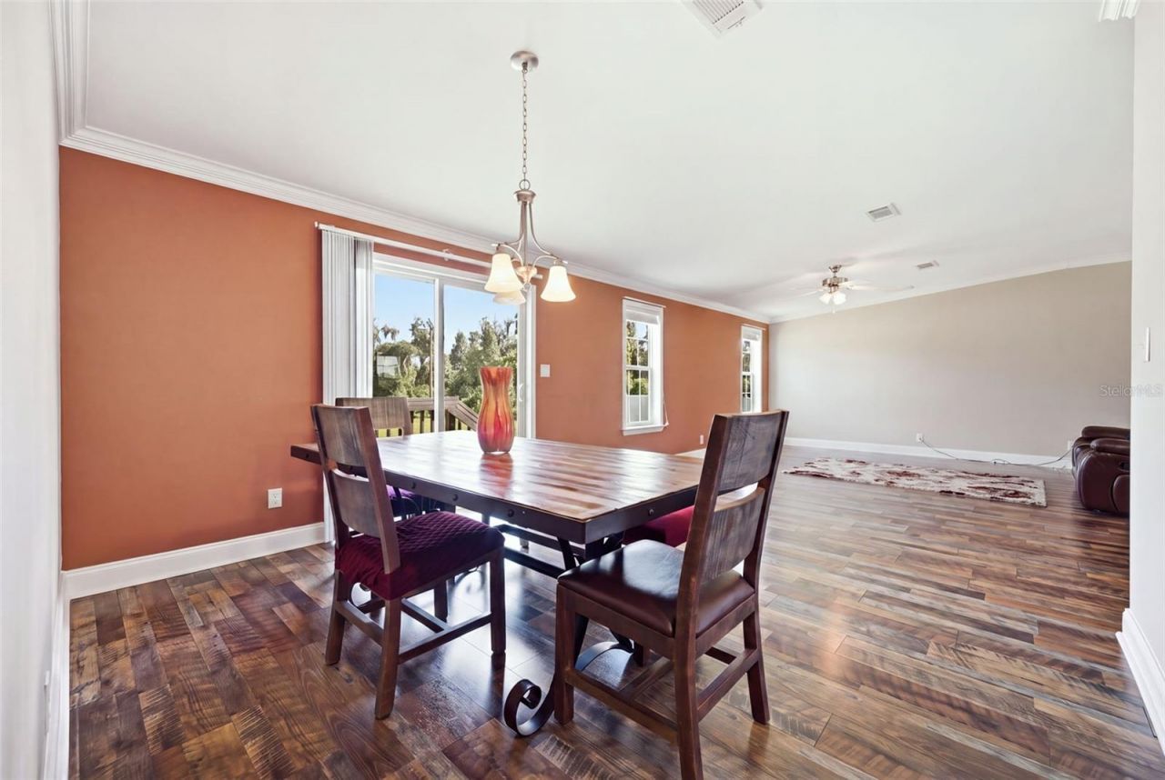 204 E Keysville Road, Plant City, FL 33567 Photo