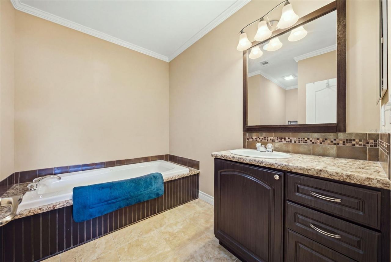 204 E Keysville Road, Plant City, FL 33567 Photo
