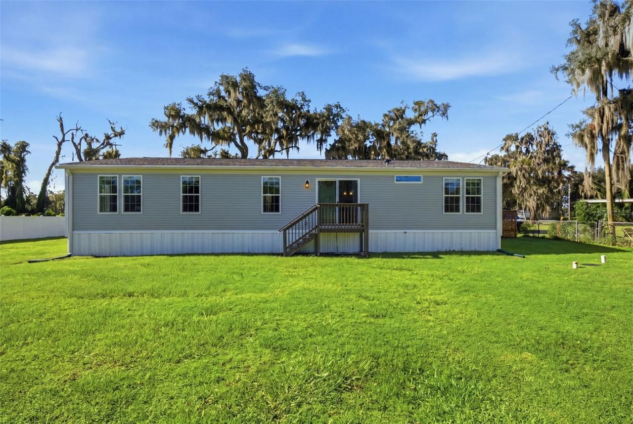 204 E Keysville Road, Plant City, FL 33567 Photo