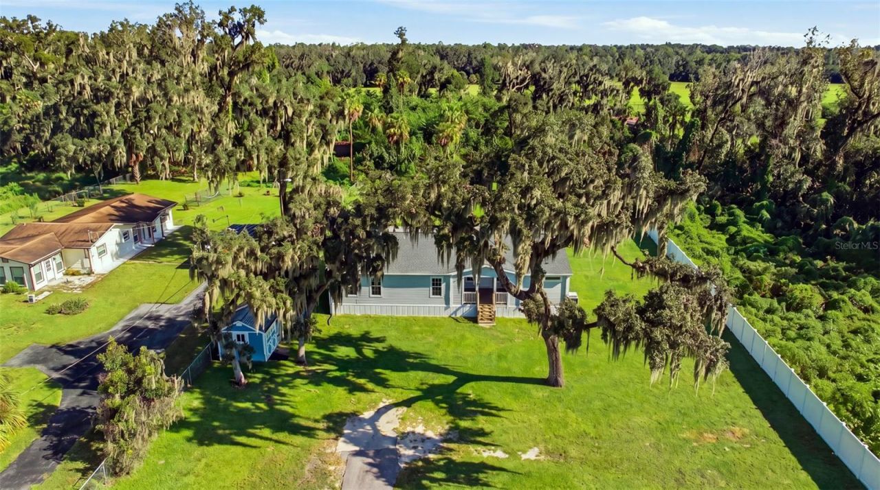 204 E Keysville Road, Plant City, FL 33567 Photo