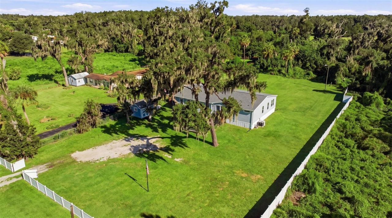 204 E Keysville Road, Plant City, FL 33567 Photo