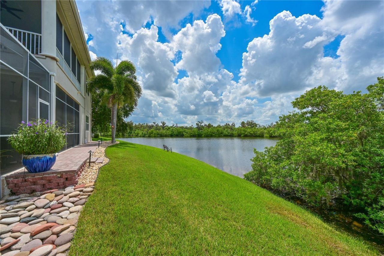 11515 Savannah Lakes Drive, Parrish, FL 34219 Photo