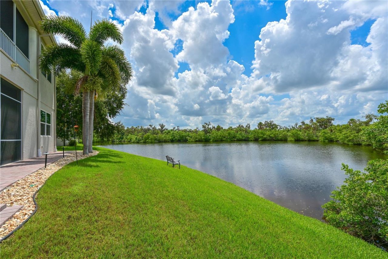 11515 Savannah Lakes Drive, Parrish, FL 34219 Photo